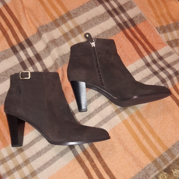 Isaac Mizrahi suede boots - Picture 3 of 4